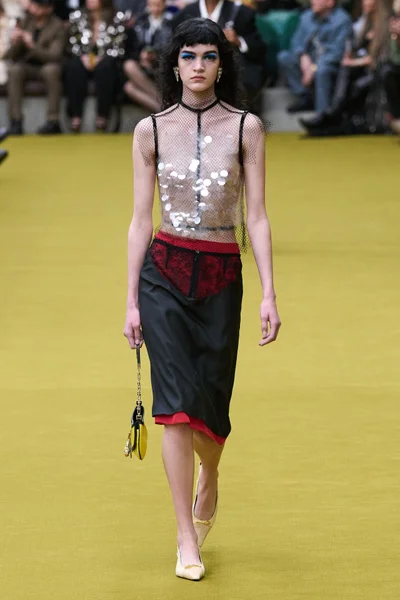 Look 36